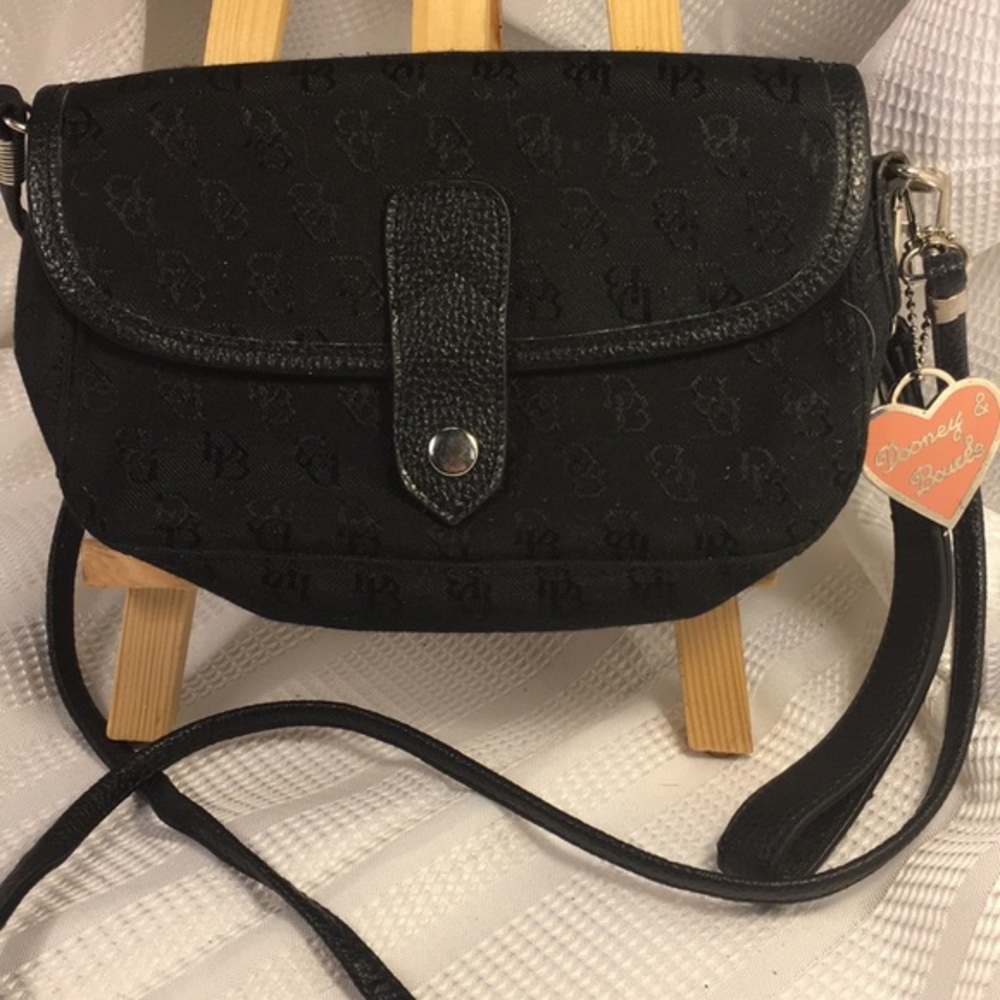 Dooney&Bourke leather crossbody/wristlet mini bag